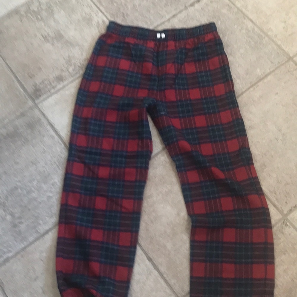 Red green blue plaid flannel Vineyard Vines pajama pants. Kids size 12-14. NWOT
